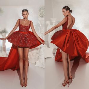 Rode cocktailjurk met overskirts pailletten korte prom -jurken Backless Mini Party Homecoming Speciale gelegenheid jurk