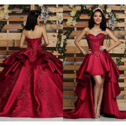 Rode afneembare jurken met donkere 2024 Quinceanera trein kristallen kristallen lieverd halslijn kanten applique custom sweet 15 16 prinses pageant baljurk vestidos