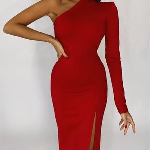 Rode elegante jurken voor vrouwen mode een schouder maxi jurk bodycon lente zomer dames sexy avondclub feestjurk 220510