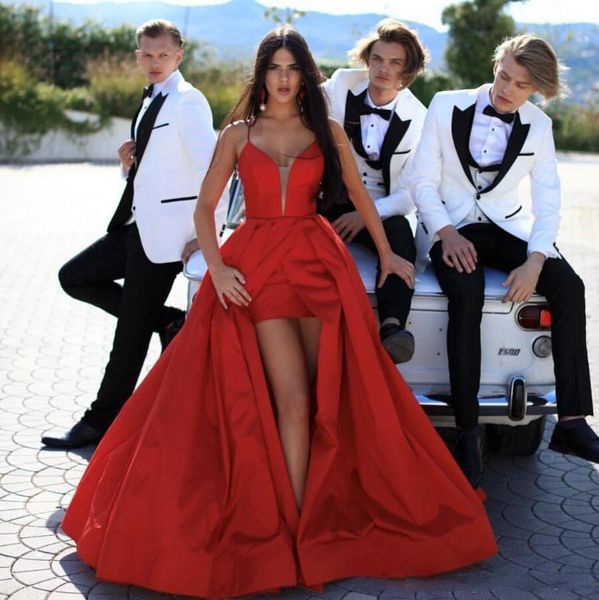 Robes de soirée rouges 2019 Spaghetti balayage Train avant fendu robes de bal pour Couple jour longue robe de soirée formelle