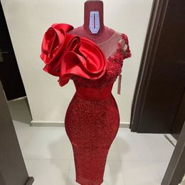 Rood Glitter Lovertjes Korte Prom Party Jurken 2021 Scoop Sheer Neck Handmade Flowers Satin Knielengte Cocktail Avondjurken Kant Cap Mouwen Formele Kleding