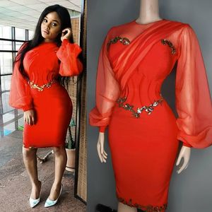 Rouge Magnifique Manches Longues Cocktail Robes De Longueur Au Genou Robe Formelle Africain Arabe Styles Aso Ebi Dentelle Appliquée Fête Graduation Événement Robes Tenue Décontractée Soirée