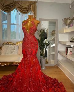 Red Halter Long prom jurk voor zwarte meisjes 2024 Geregelaste Rhinestone Birthday Party jurken Lover Ruffles avondjurk met cape es es