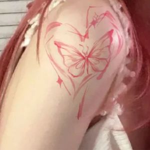 Autocollant de tatouage papillon Art coeur rouge pour femmes bras Sexy faux tatouage tatouages durables Y2K autocollants de tatouage temporaires étanches