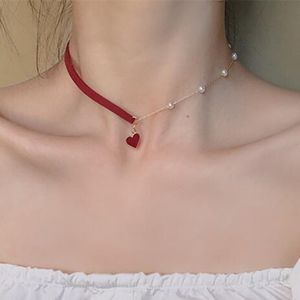 Collier de tempérament Simple en perles de cœur rouge pour femmes, à la mode