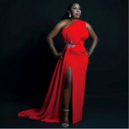Vestidos de la dama de honor del baile de graduación de rojo largo y sudafricano Apliques Satin Black Women Fiest Farty Gotss 273u
