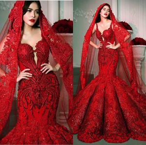 Robes de mariée sirène rouge sexy spaghetti sangle sans manches appliqué perles paillettes robe de mariée sur mesure balayage train robes de novia