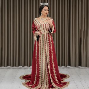 Rode Marokkaanse kaftan prom jurk met kralen en borduurwerk lange mouw islamitische Dubai Saoedi -Arabische moslimavondjurken Abaya
