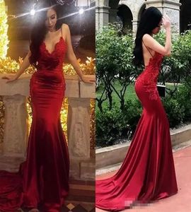 Red Prom -jurken 2022 Sexy Backless Satin Lace Applique kralen Spaghetti BANKEN SLAGEN MEMAID SEMID SWEEK TRAINE Feestjurk VES5334028