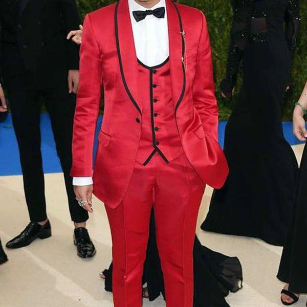 Costumes de bal rouge pour chanteur 3 pièces Custom Wedding Groom Tuxedo 2020 avec châle revers Satin Man Fashion Set Veste Gilet Pantalon X0909