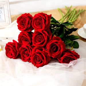 Rosa roja Seda Artificial Rosas Decoraciones de boda Flores blancas Brotes Flores falsas para el hogar Regalo del día de San Valentín Gran evento Decoración interior