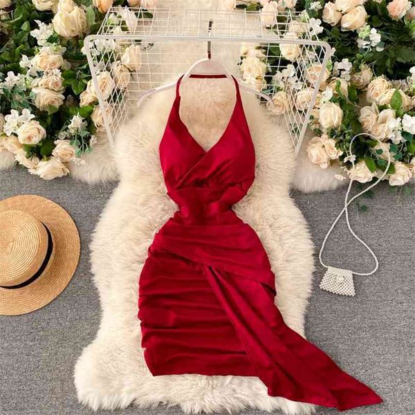 Robe irrégulière rouge sexy licou femmes mode été sans manches col en V profond dos ouvert mini club fête robes 210603