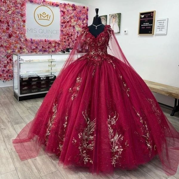 Robes De Quinceanera rouge brillant princesse douce 15 ans fille robes De fête d'anniversaire Appliques perles De dentelle avec Cape robes De Quinceanera