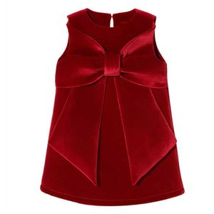 Robe de velours d'or sans manches rouges pour 1 à 8 ans Baby Girls Vintage Robe de soirée de Noël 2021 Nouveau printemps Big Bow Kids Frocks Q0716