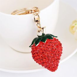 Fraise rouge belle verre pendentif voiture sac à main porte-clés chaîne bijoux cadeau série fruits nouvelle mode porte-clés à la mode unisexe 2652