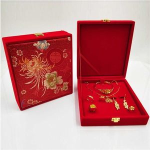 Rood fluwelen bruiloft bruid sieraden ketting hanger geschenkdoos Chinese stijl oorbellen trinket display case houder organizer 211105