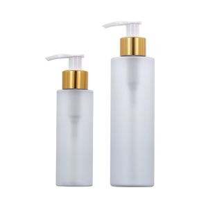 Navulbare transparante Forsted Plastic fles plat Shooulder Pet Gold kraag witte lotion drukpomp lege draagbare verpakking cosmetische container 100 ml 200 ml