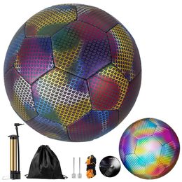 Ballon de football lumineux holographique réfléchissant pour les jeux de nuit et l'entraînement qui brillent dans le noir par Light Reflect Standard 240127