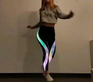 Leggings réfléchissants pantalons brillent dans le noir nuit lumière rayures Laser Fitness Yoga collants vêtements de sport survêtement femmes femme 10pcs3677293