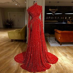 Reflecterende rode paillinavondfeestjurken lange mouwen Ruches hoge gesplitste formele feestvloerlengte prom -jurken