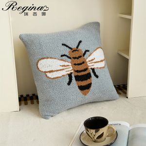 Regina Migne Bee Pattern Design Boal Woxing Soft Cozy Cozy Warm Fluffy Microfiber Tricoted Cushion Cover Decorative Throw 240428