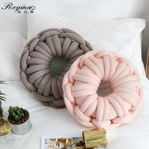 Regina DIY Chunky Garen Hand Knoop Autostoel Kussen Wit Bed Sierkussen Leuke Home Decoratieve Donut Sofa Stoel Back Kussens 210716