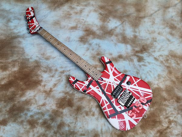 Relic Eddie Van Halen Kramer 5150 White Black Stripe Red Guitare électrique Big Headstock, Floyd Rose Tremolo Locking Nut, Whammy Bar