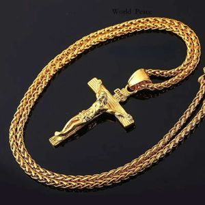 Collier de croix de Jésus religieux pour les hommes Mode Gol Cross en termes de chaîne Collier Bijoux Gifts pour hommes Pendant 936