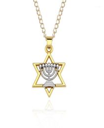 Menorah religieuse et étoile de David Jewish Jewish Collier Magen Judaica Hébrew Israel Lampe Hanukkah Pendant16500849