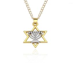 Menorah religieuse et étoile de David Jewish Jewish Collier Magen Judaica Hébrew Israel Lampe Hanukkah Pendant 19770571