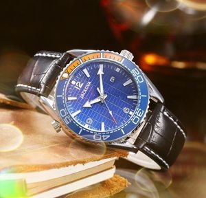 Relogio Masculino Hommes Ligne Squelette Montres 40MM Extérieure Chronographe Quartz Batterie Professionnel Heure Aiguille Affichage Populaire Montre-Bracelet En Acier Bracelet En Cuir