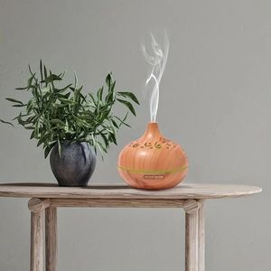 Humidificateur d'aromathérapie télécommandé : profitez d'une expérience de chambre calme, colorée et rafraîchissante.