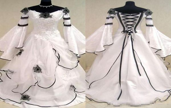 Robes de mariée médiévale en noir et blanc de Renaissance pour femmes arabes robes nuptiales celtiques avec manches d'ajustement et de fusée flowe5115288