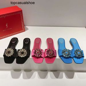 Rene caovilla Adornado Flores de cristal Hebilla Diapositivas planas Zapatillas Mulas Sandalias de moda Punta abierta Diseñador para mujeres Pisos de vacaciones y sandalias zapato de alta calidad