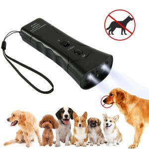 Repulsents Pet Dog Repeller Antibarking Stop Bark Dogs Training Device LED Ultrasonic Dogs Adaptateur sans batterie pour animaux de compagnie en gros en gros