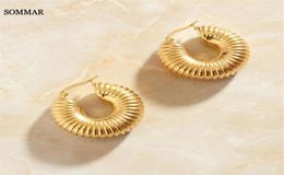 Resin Charmes Gold Vermeil Femmes Moucrages d'oreilles Earring Femelle 2021 Ancient Roman Art vintage Bijoux Hoop Huggie281d7305530