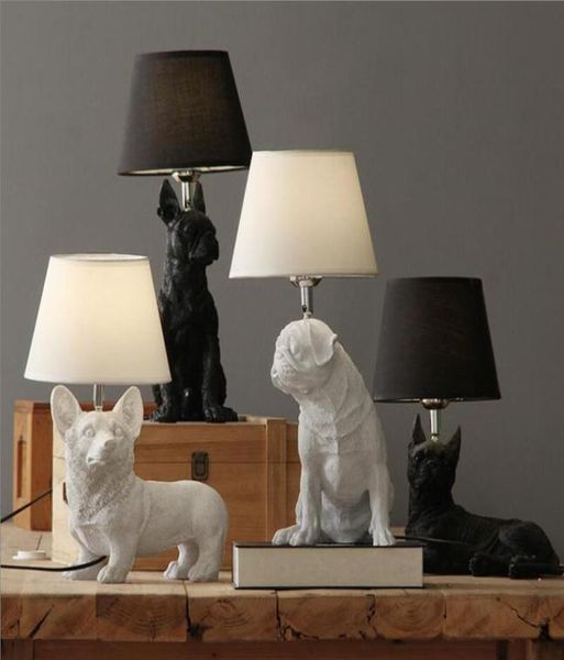 Résine mignon noir Animal chien lampes de Table lampes de chevet noir blanc Corgi Boston carlin Beagle chien lampes de bureau rétro Animal chien noir t9642533