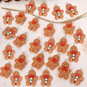 Resin Gingerbread Tree Tree Santa Claus Prendants Charmes pour bijoux Faire des boucles d'oreille Bracelet Perles Perles de portefeuille Pendants Craft