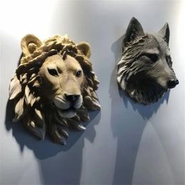 Simulation résine Figurines Mur Wolf Head Status Lion Figure Decor Bar Sculptures Mural Ornements Accessoires Home 240521