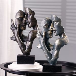 Hars Standbeeld Nordic Retro Paar Kissing Home Decor Beeldjes Gouden Romantische Sculptuur Woonkamer Decoratie Ornamenten 220329