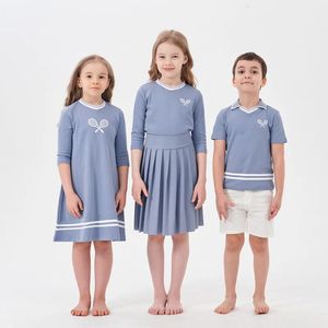 Rustocked AP Print Casual kleding Kids Jongens Girls Girls Summer Katoen Cotonal Sporty Family Matching kleding Kind overhemd 240403