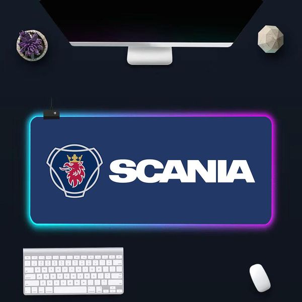 RESTS Scanias Truck LED RGB PC Gamer Keyboard Mouse Pad Mousepad LED Mats de mouse brillante Computadora de juegos de goma Mausepad