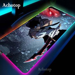 Repose Solo Nivellement Top Qualité Joueur de Jeu Bureau Ordinateur Portable Tapis de Souris en Caoutchouc RVB LED Grand Tapis de Souris Anime Tapis de Bureau avec rétro-éclairé