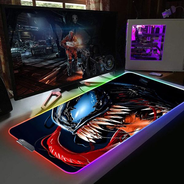 Repose Venom RGB tapis de souris accessoires de jeu ordinateur grand tapis de souris rétro-éclairé lumière LED Gamer lueur colorée pour CS GO clavier tapis de bureau