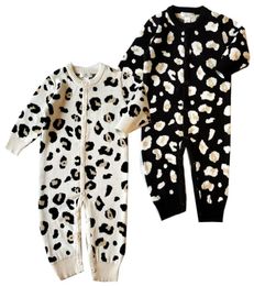 Retail baby rompertjes jongens meisjes lange mouw katoenen jumpsuit met luipaard capuchon onepiece rompertjes jumpsuits waggel baby kinderen designer 6660200