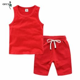 Vêtements pour enfants au détail Vêtements pour enfants en bas âge Garçons Tenues solides Costume pour enfants Filles T-shirts d'été Costumes 2-12Y Coton Unisexe Gilet T-shirt + Shorts 210326