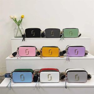 Bolsas de mujeres minoristas Nuevo 2022 Color de contraste Bag Square Bag Letter Messenger Single Messenger Bag303w