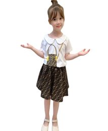 Retailwhole enfants filles lettre imprimé survêtement 2pcs tenues ensemble sac t-shirt jupe courte survêtements enfants Designers Clothe8042966