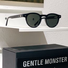 Retro zwart frame eenvoudige GM effen make-upbril ron Star-serie geavanceerde gevoel all-match zonnebril UV-bescherming zacht monster 0K05