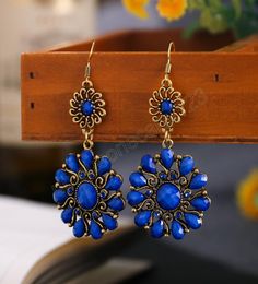 Retro Blue Flower Stone Bangle Oreille d'oreille pour les femmes en forme de tournesol Gold Color Alloy Boucles d'oreilles pendantes Jhumka Jewelry indien8142759